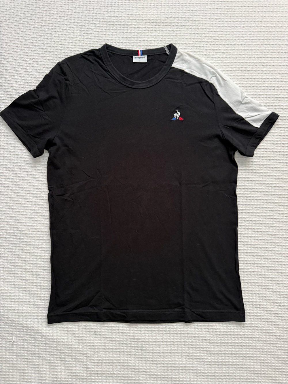 Le Coq Sportif Black T-Shirt with White Shoulder Panel